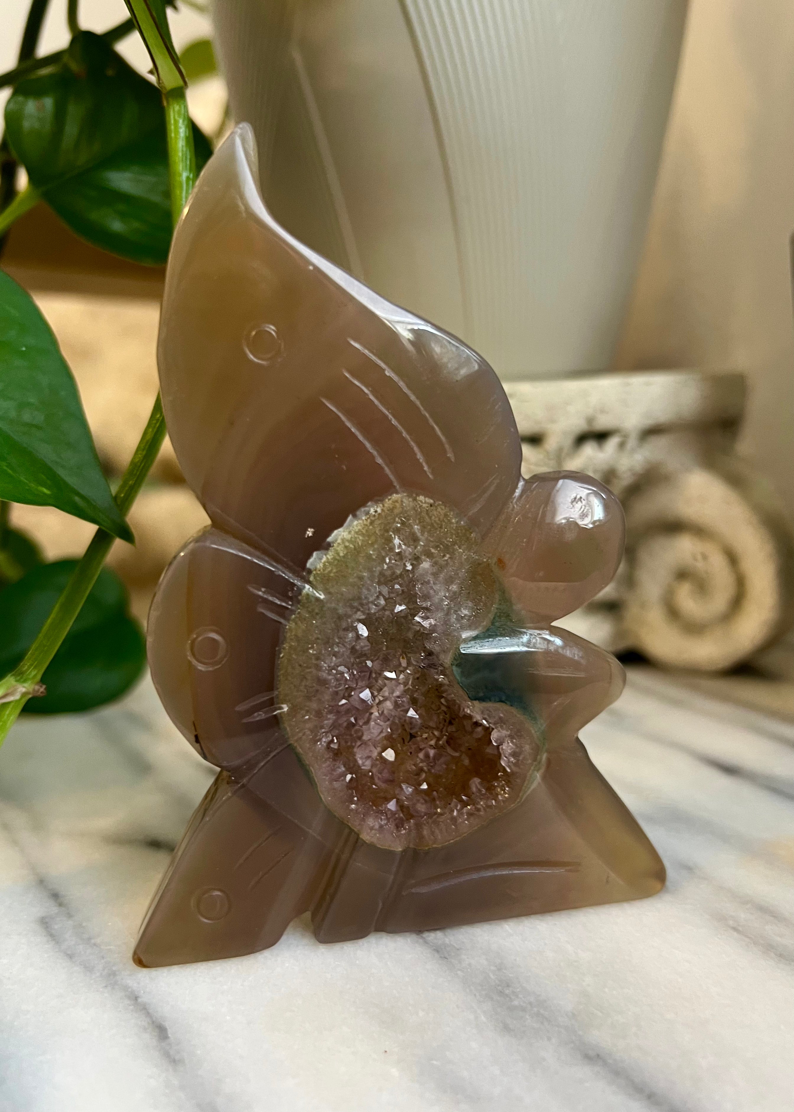 Kneeling Fairy Carving | Agate & Amethyst Druzy