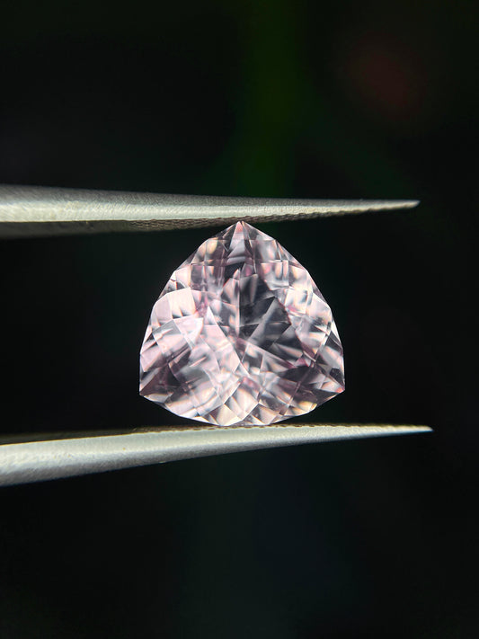 4.00 Carat Pink Morganite, Loose Gemstone, Portuguese Cut, Cushion Trillion