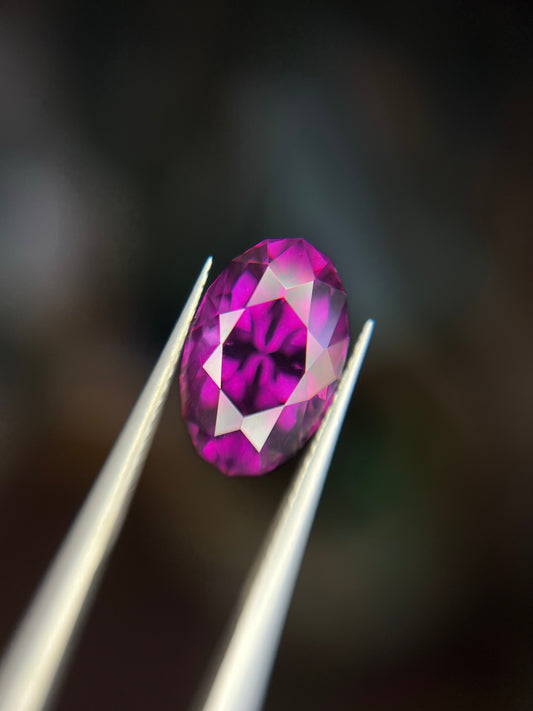 4.36 Carat Rhodolite Garnet Gemstone, Oval Cut, Pinkish-Purple
