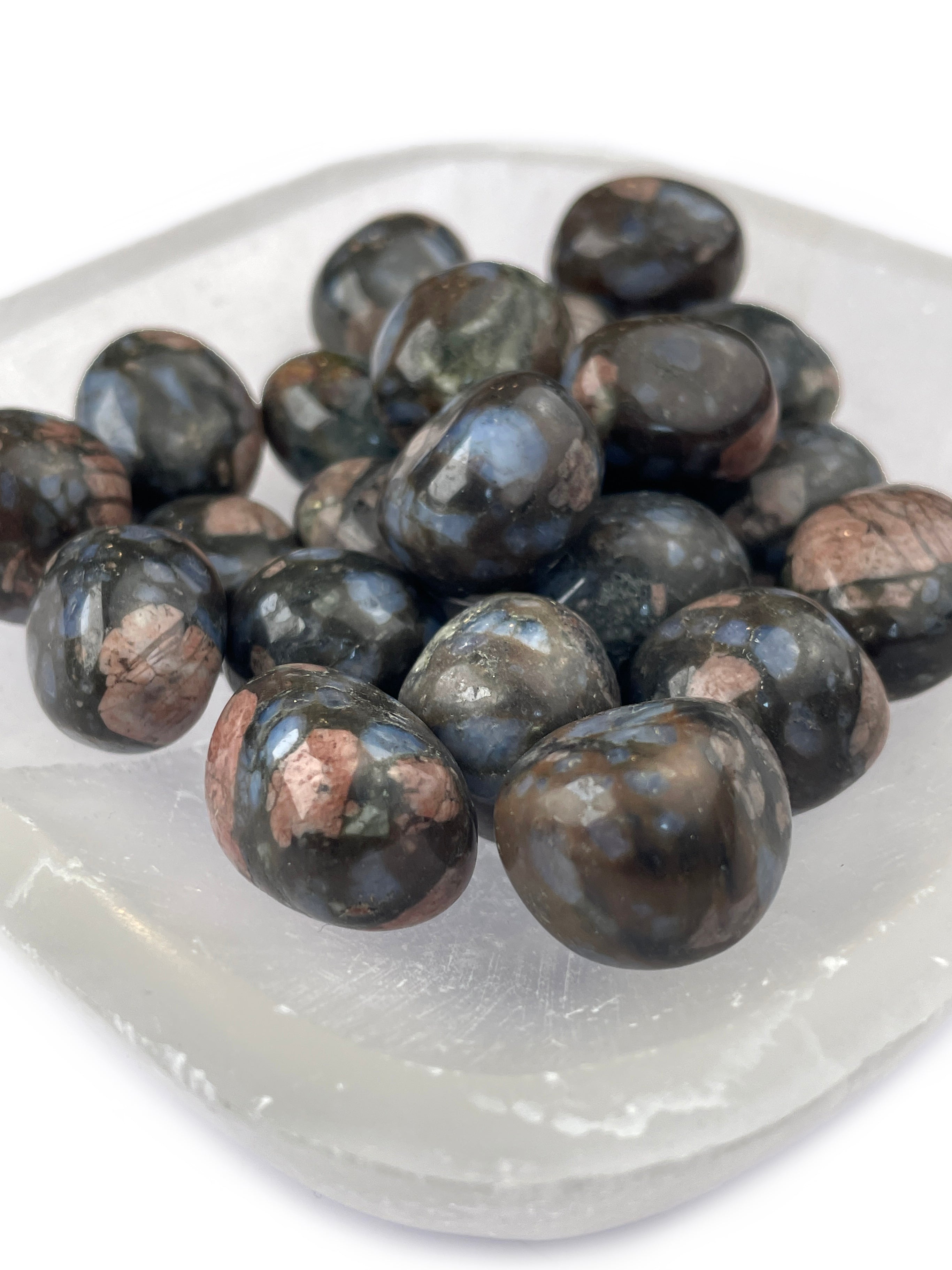 Que Sera Stone Tumbled Crystals